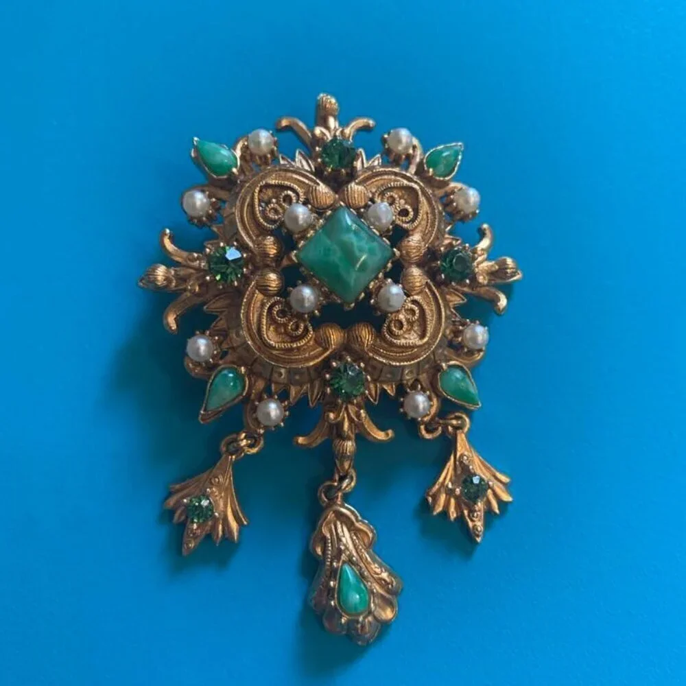 Vintage Ornate 60's Florenza Renaissance Style Brooch/Pin
